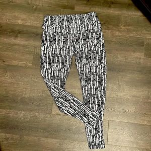 Lularoe feather print